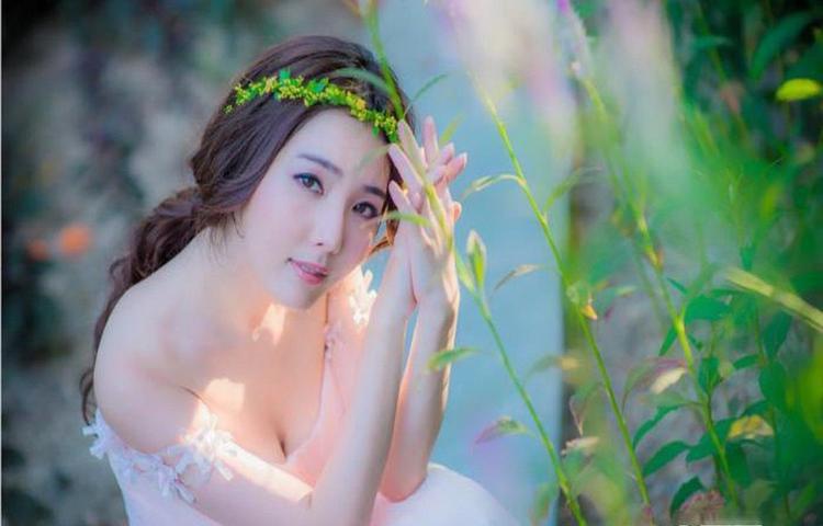 丰乳液按摩手法